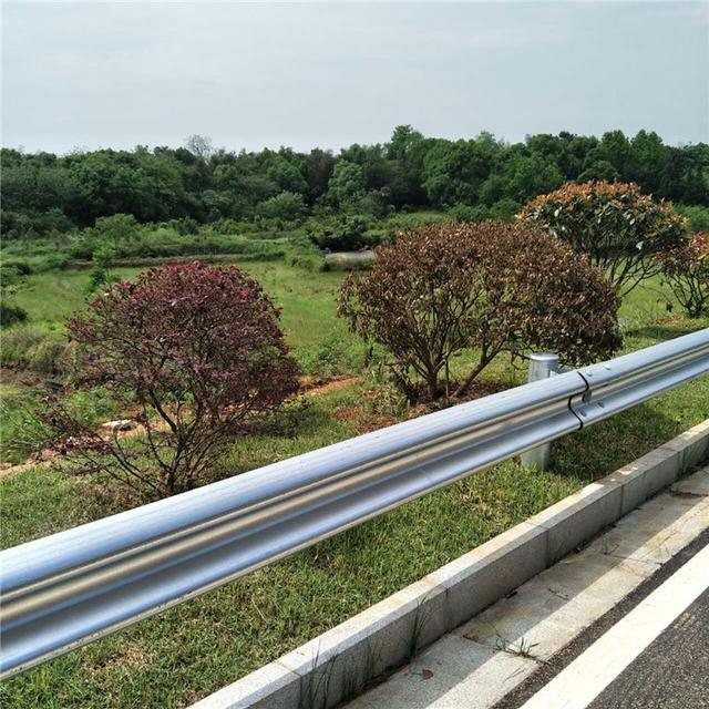高速公路波形护栏